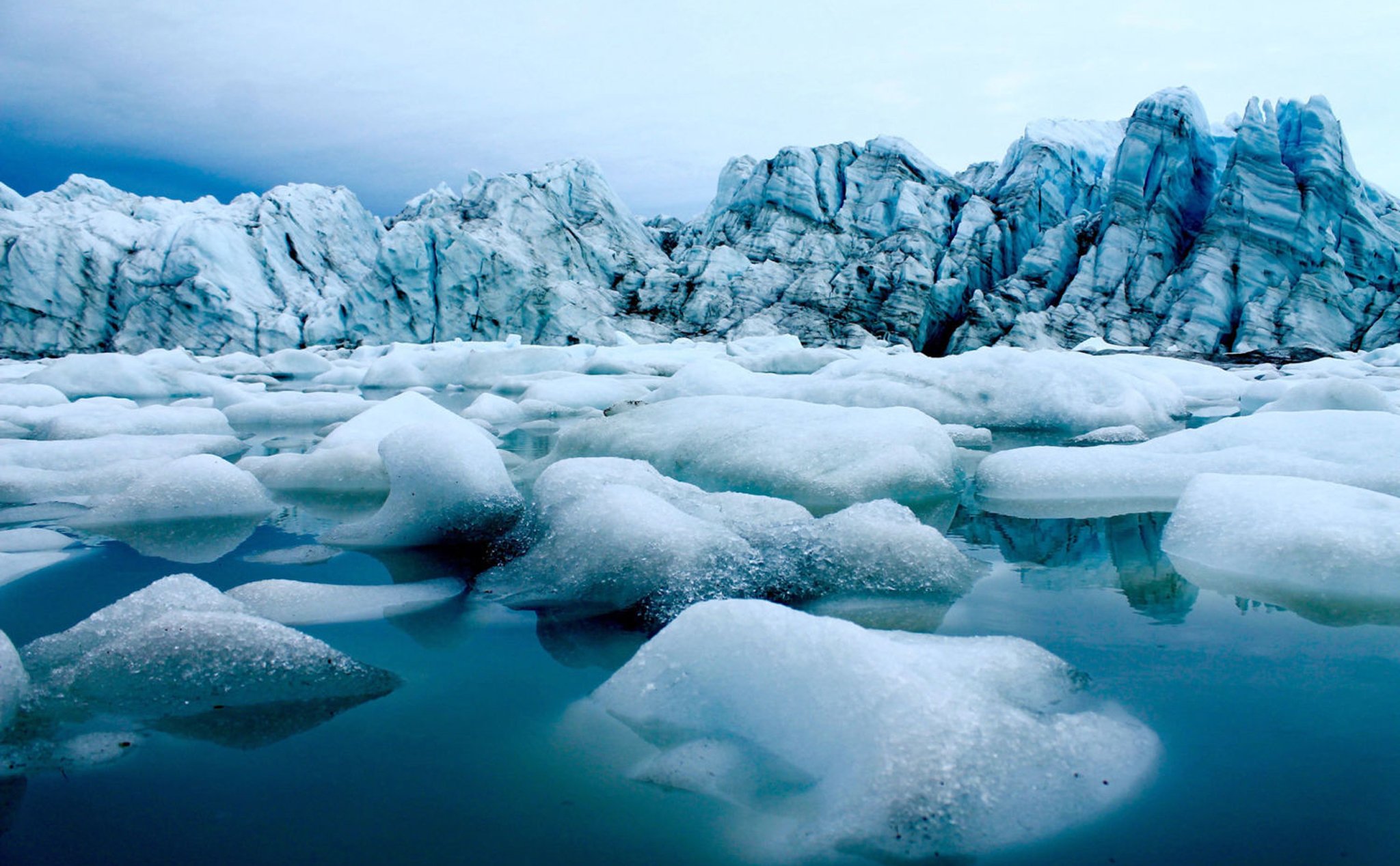 Tảng băng khổng lồ của Greenland đã tan chảy sau đợt nắng nóng kỷ lục