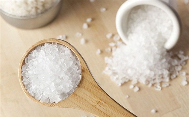 Mẹo vặt hữu ích của muối ăn đối với việc nhà