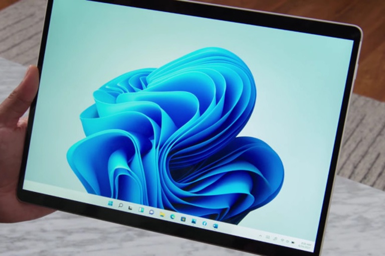 Windows 11 được tối ưu hoá tốt hơn trên Surface Pro X
